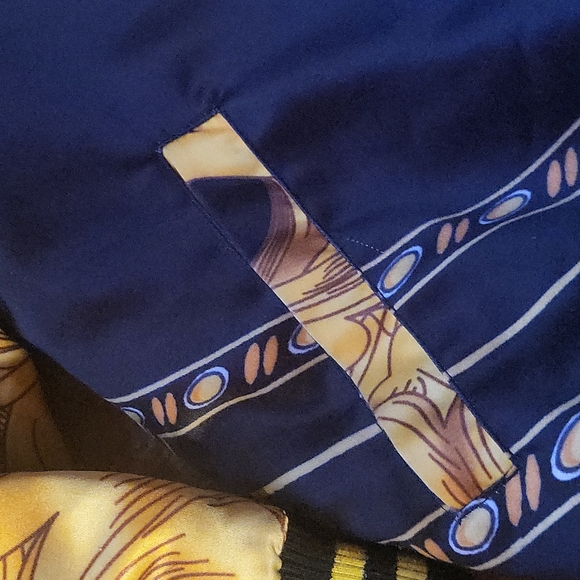 XL Versace - Picture 5 of 6